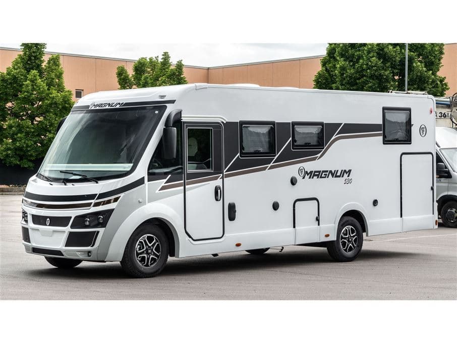 Elnagh Magnum 530 - miniature 1