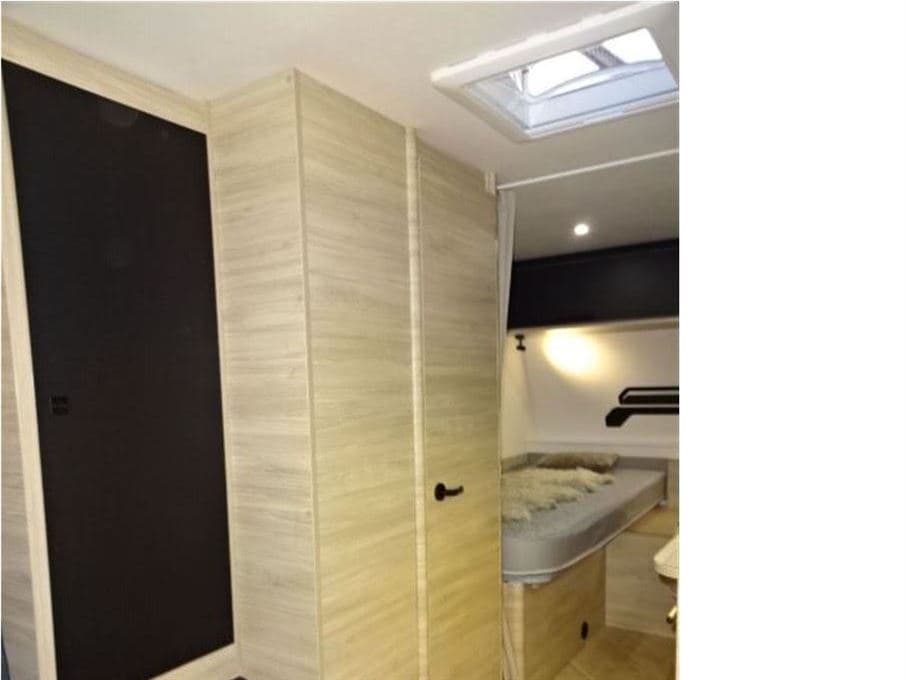 Caravelair Sport Line 492 - miniature 1