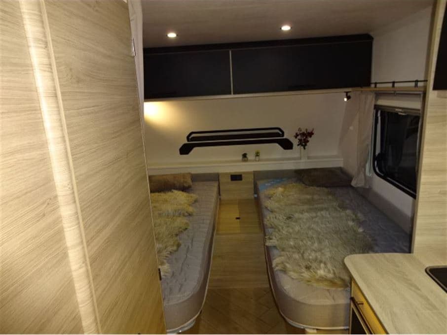 Caravelair Sport Line 492 - miniature 1