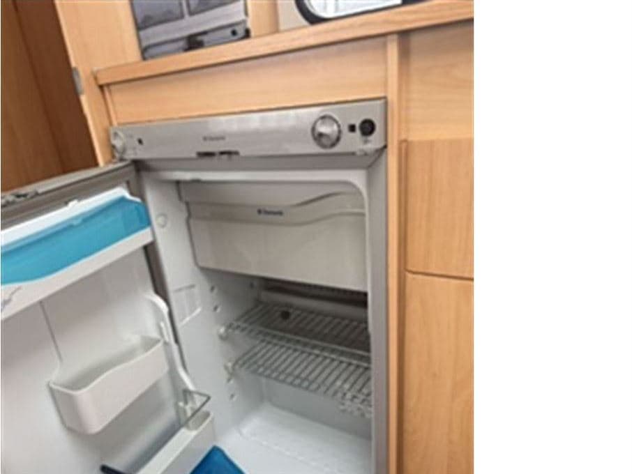 Adria Altea 432 PX - miniature 1