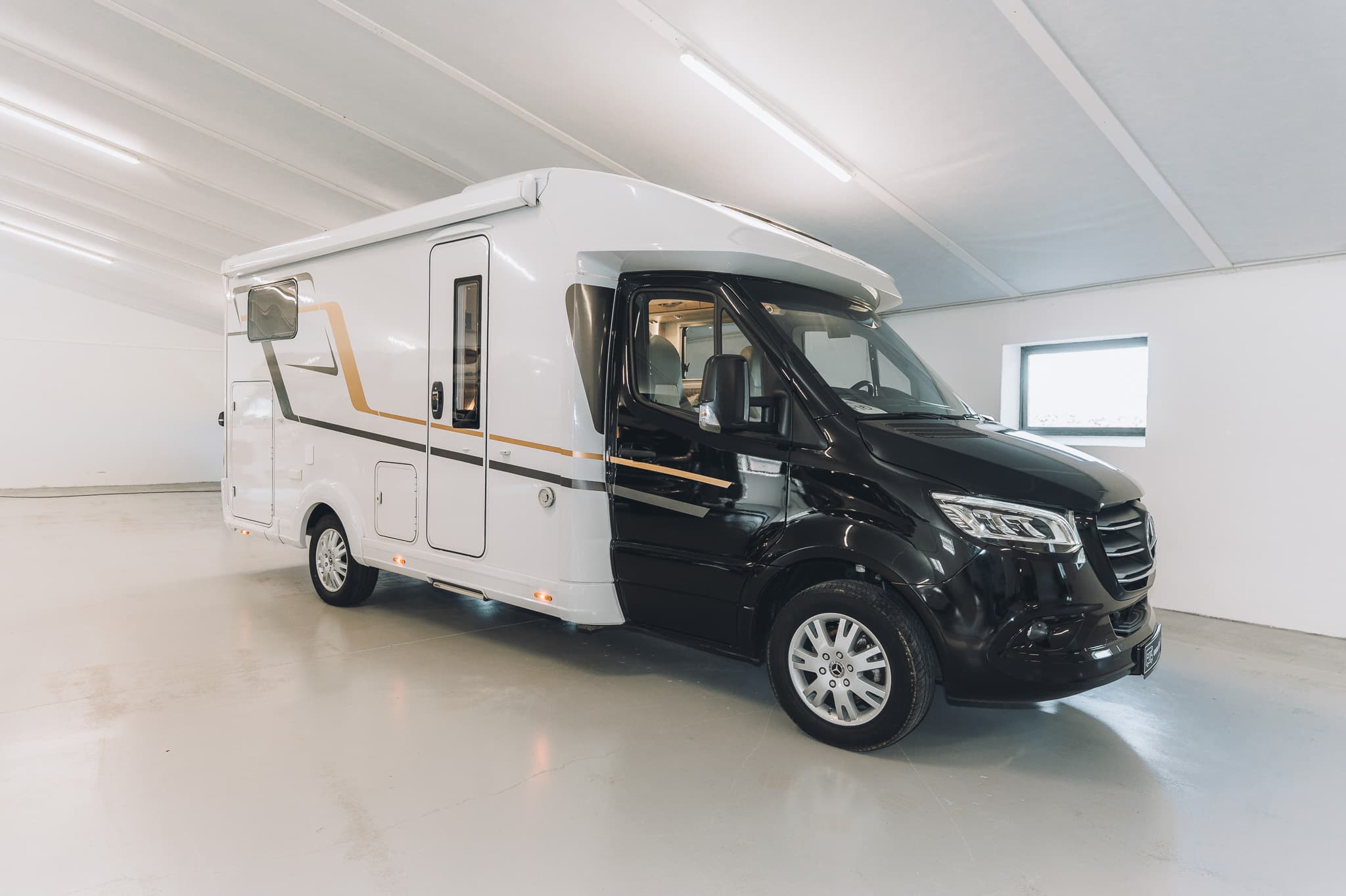 Eura Mobil Profila 696 EB - miniature 1