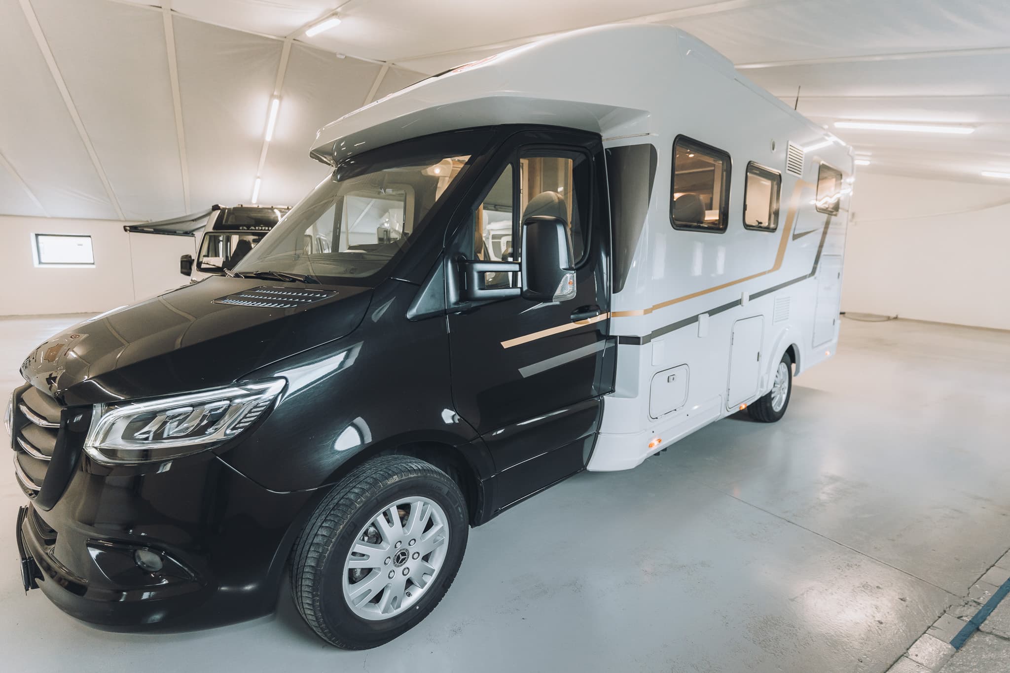 Eura Mobil Profila 696 EB - miniature 1