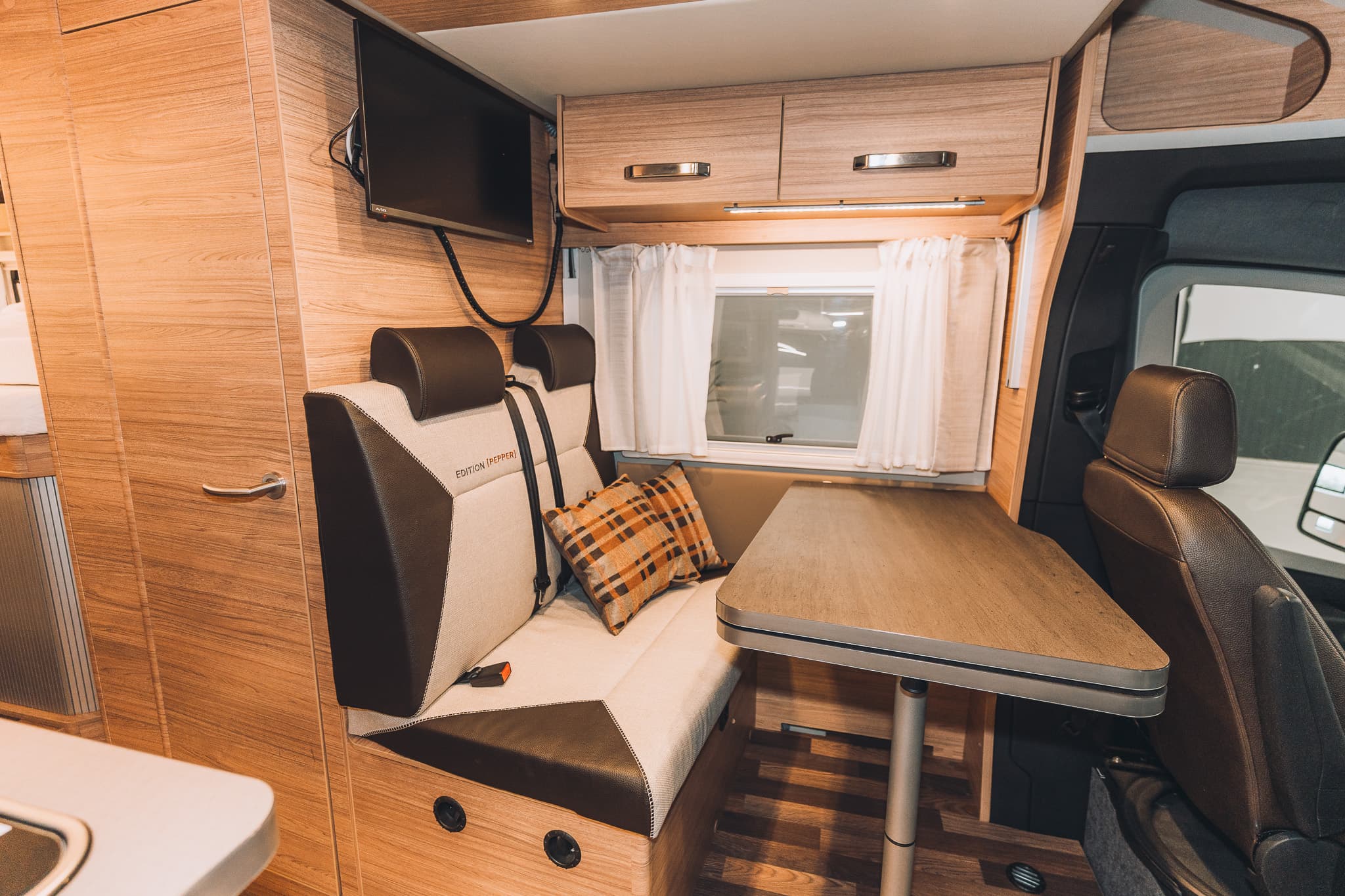 Weinsberg 640 MEG Suite Pepper Edition - miniature 1
