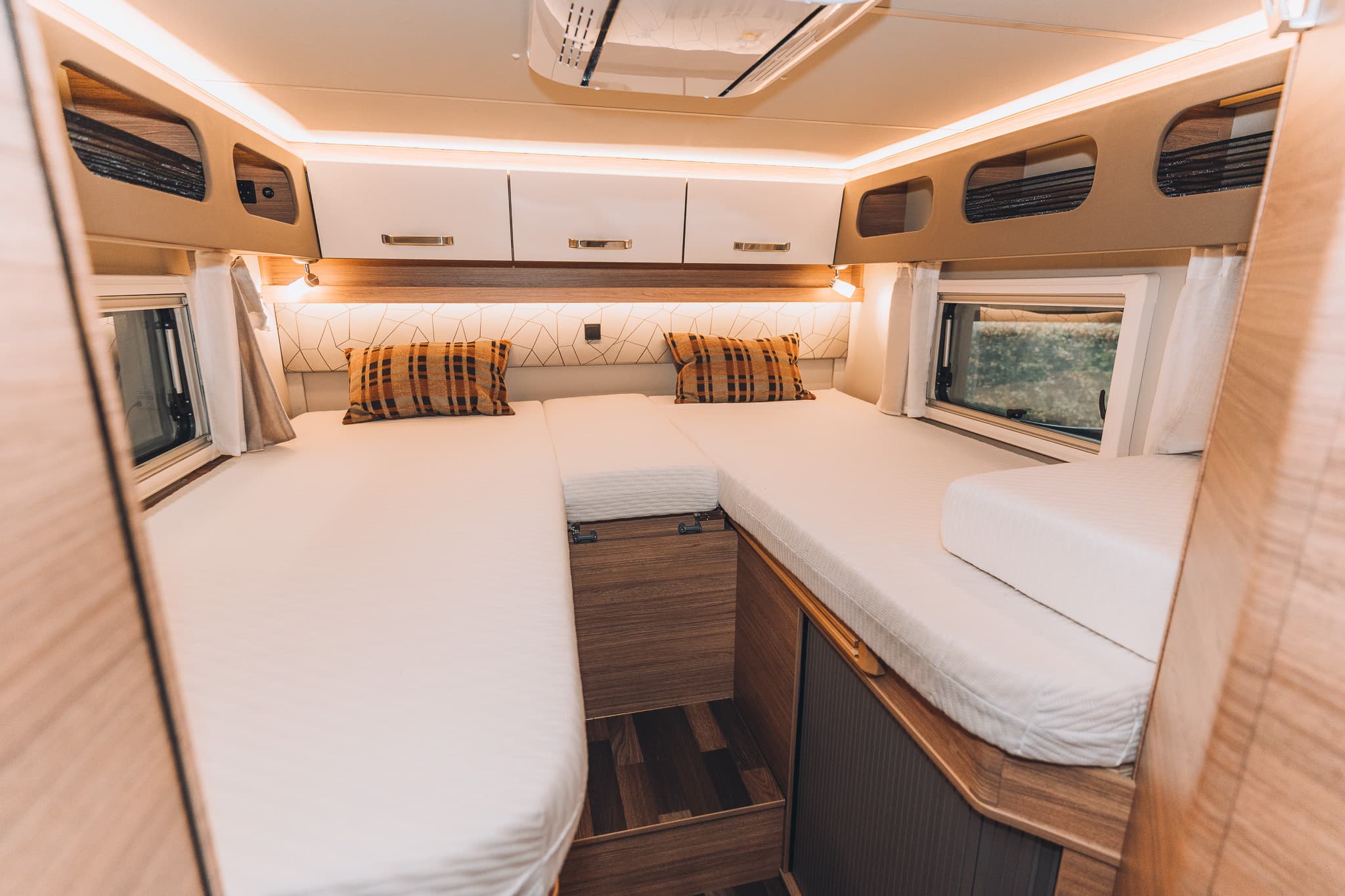 Weinsberg 640 MEG Suite Pepper Edition - miniature 1
