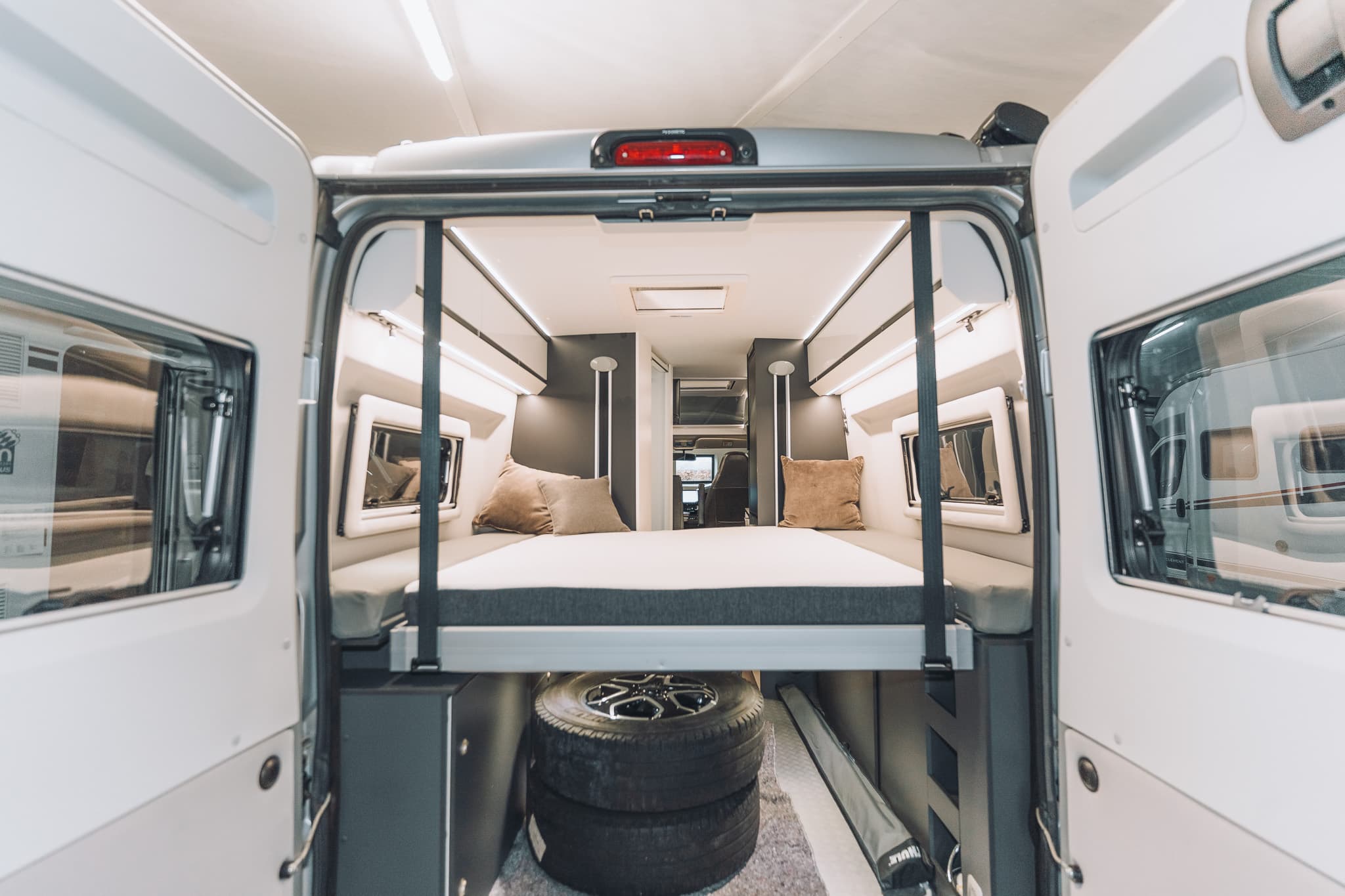 Adria Twin 640 SGX - miniature 1