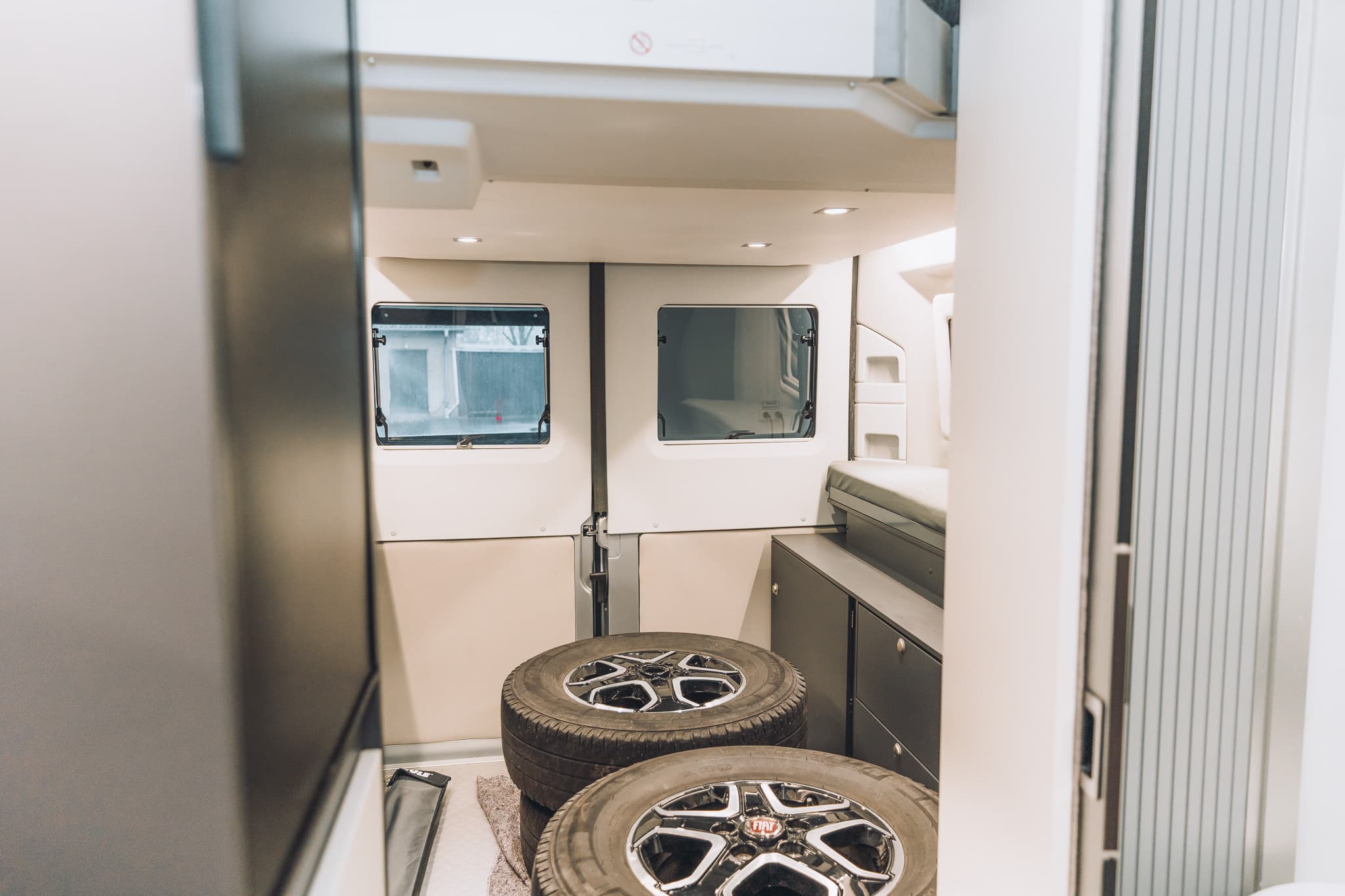 Adria Twin 640 SGX - miniature 1