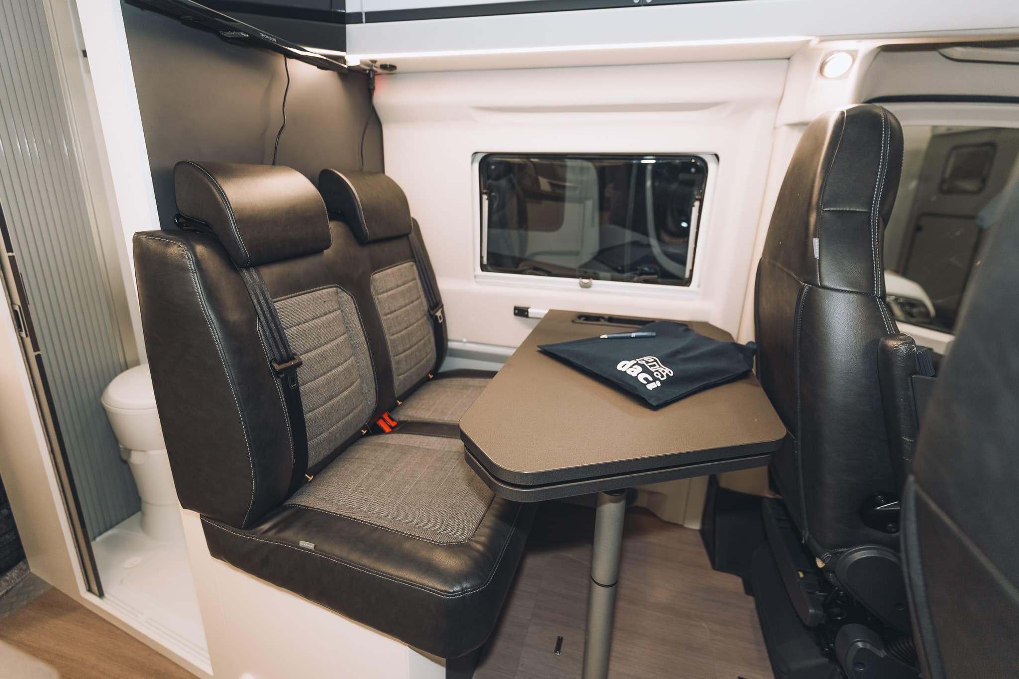 Adria Twin 640 SGX - miniature 1