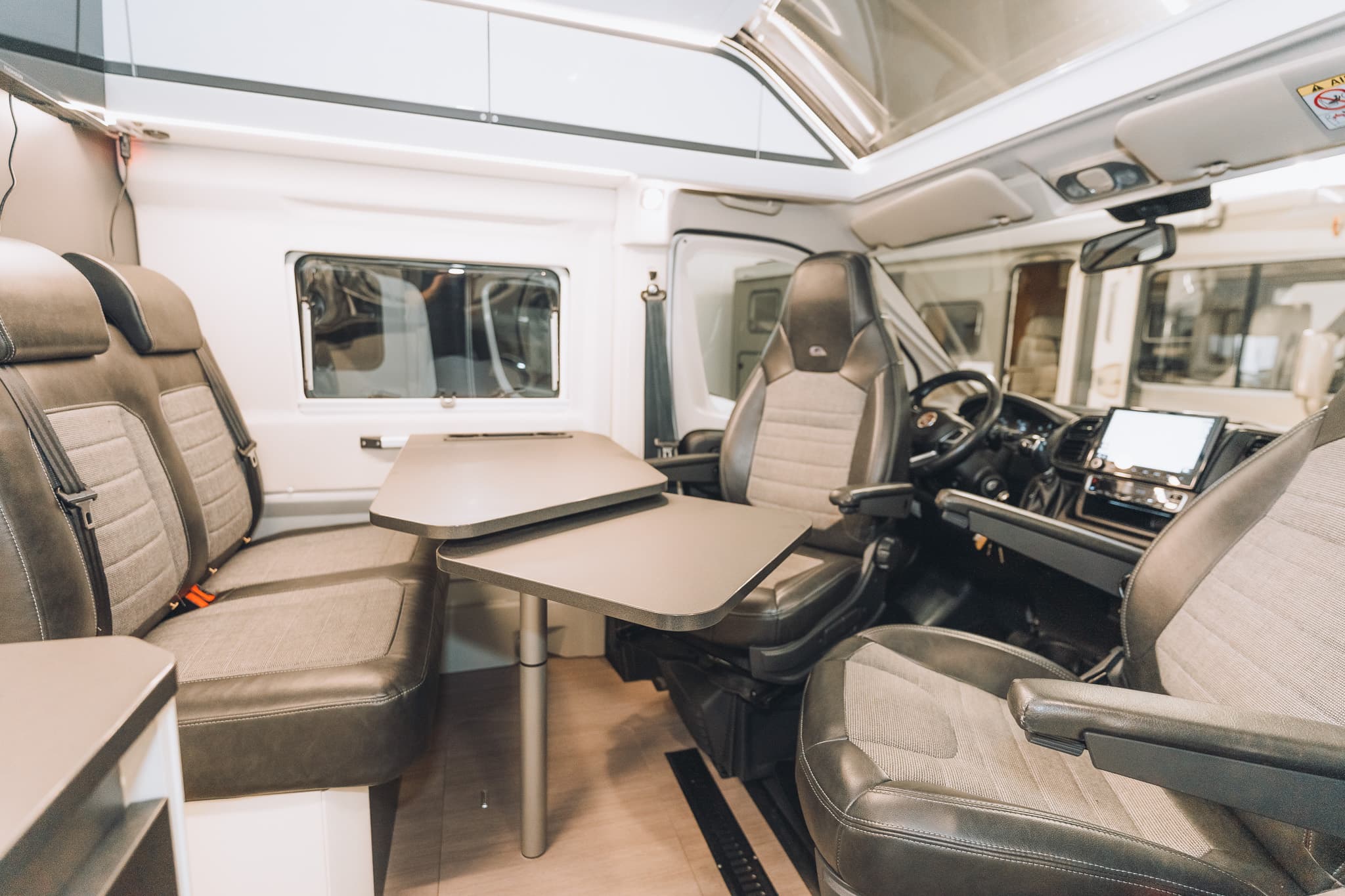 Adria Twin 640 SGX - miniature 1